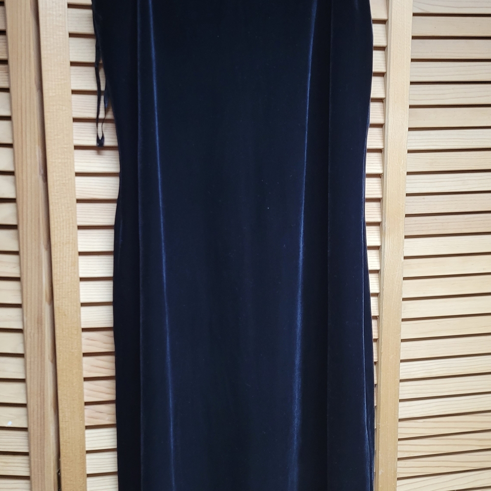 Elegant Black Velvet Dress